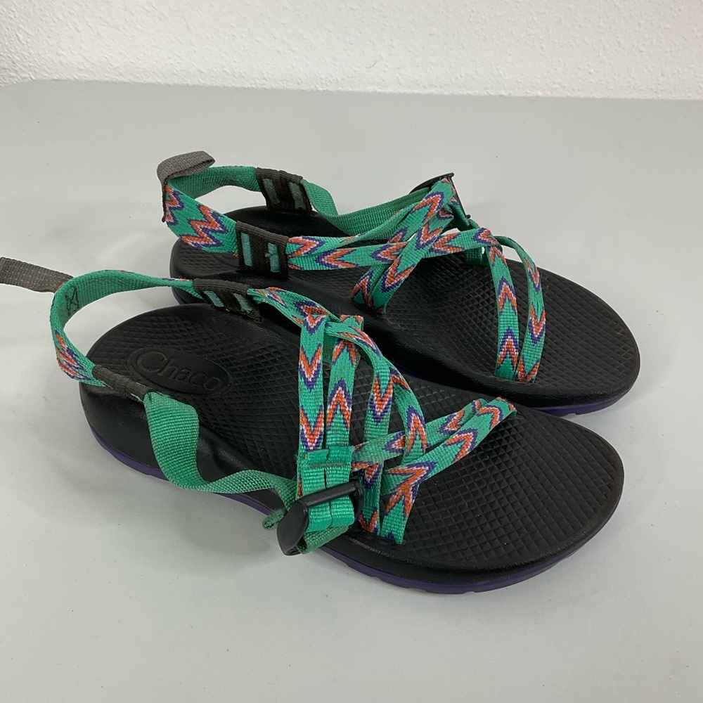 Chaco Strappy Sandals Youth Size 3‎